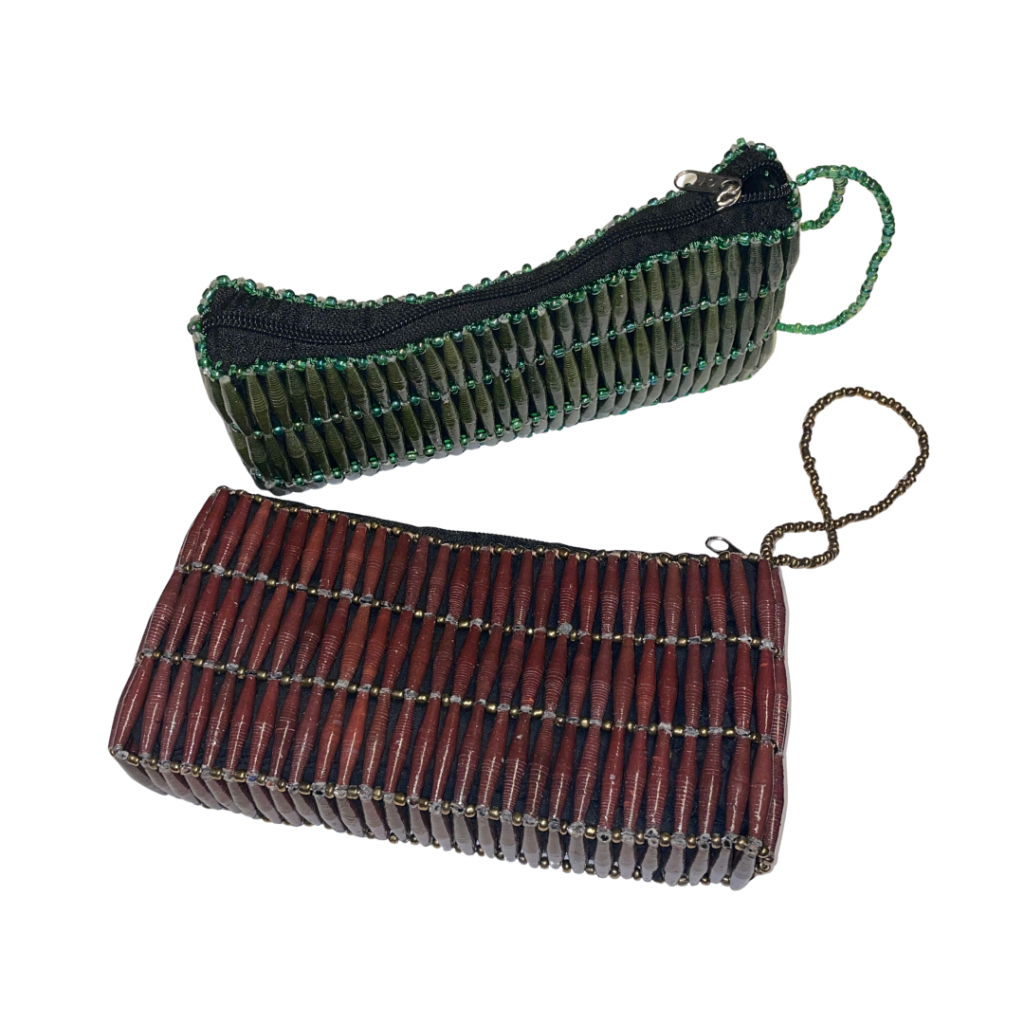 ETHICAL HANDBAG AUSTRALIA WHOLSALE | HANDMADE PAPER BEAD CLUTCH | GROUP | Afribeads